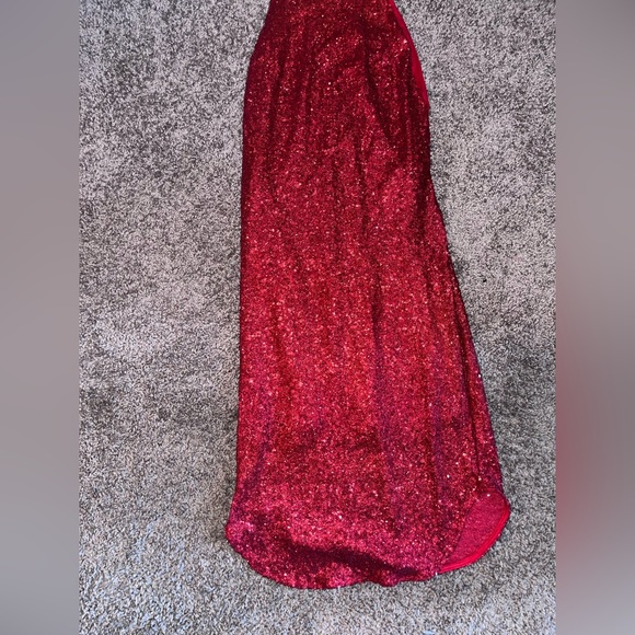 Red sparkle dress - Picture 8 of 10